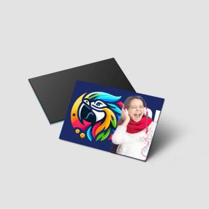 Foto Imã de Geladeira Manta magnética 0,3mm 1665g - 74x105mm - 4x0 - Verniz total brilho frente - Corte Reto 